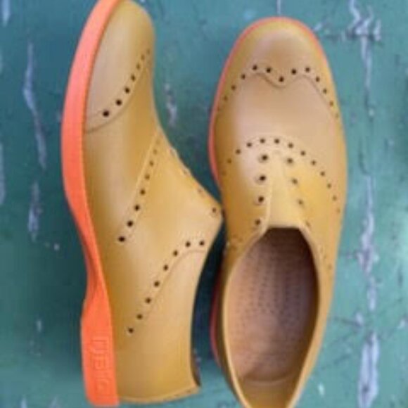 BIION Spikeless Women's Golf Shoes - Picture 2 of 7